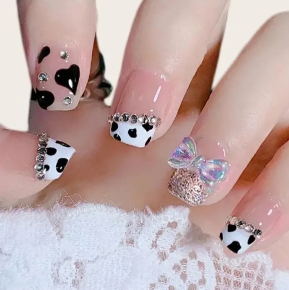 2/$16 3D Bows, Rhinestone, & Cow Press On Nails - Picture 1 of 9